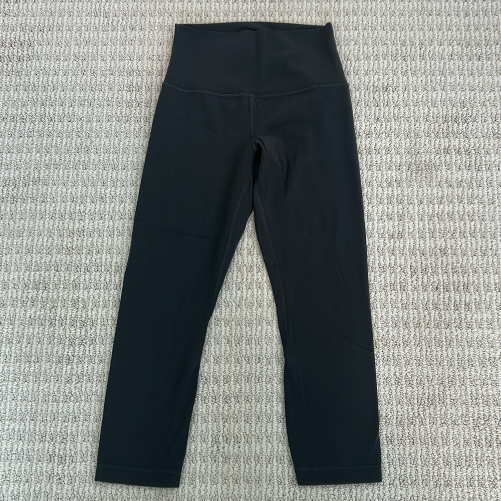 Women’s Lululemon‎ Align Gray Cropped Leggings 21” Inseam Size 4 EUC